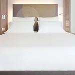 Novotel 4*
