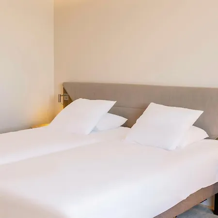 Novotel Otel 4*