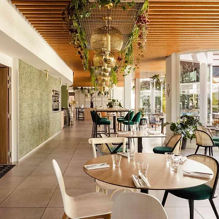 Novotel Otel 4*