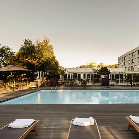 Novotel 4*